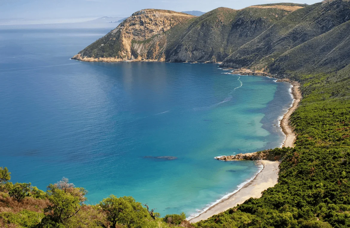 Nature préservée, côte oranaise