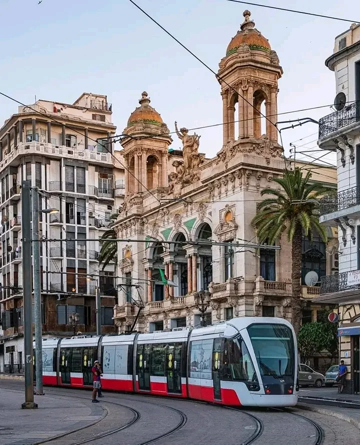 Oran, entre authenticisme et modernité